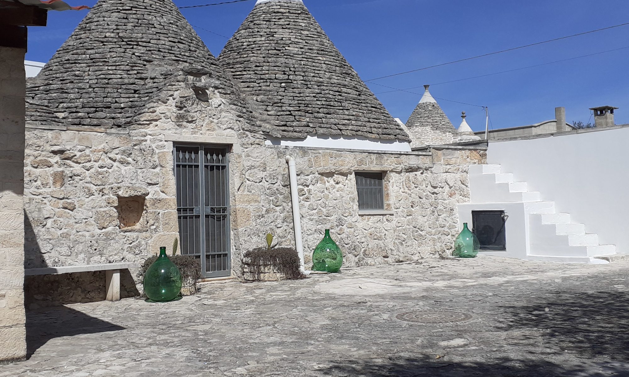 Front of Trullo Genista